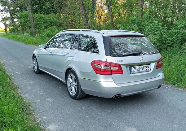 Mercedes-Benz Klasa E cena 42000 przebieg: 293000, rok produkcji 2009 z Chojna małe 106